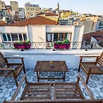 Selvese Suites, Serviced Living In Galata