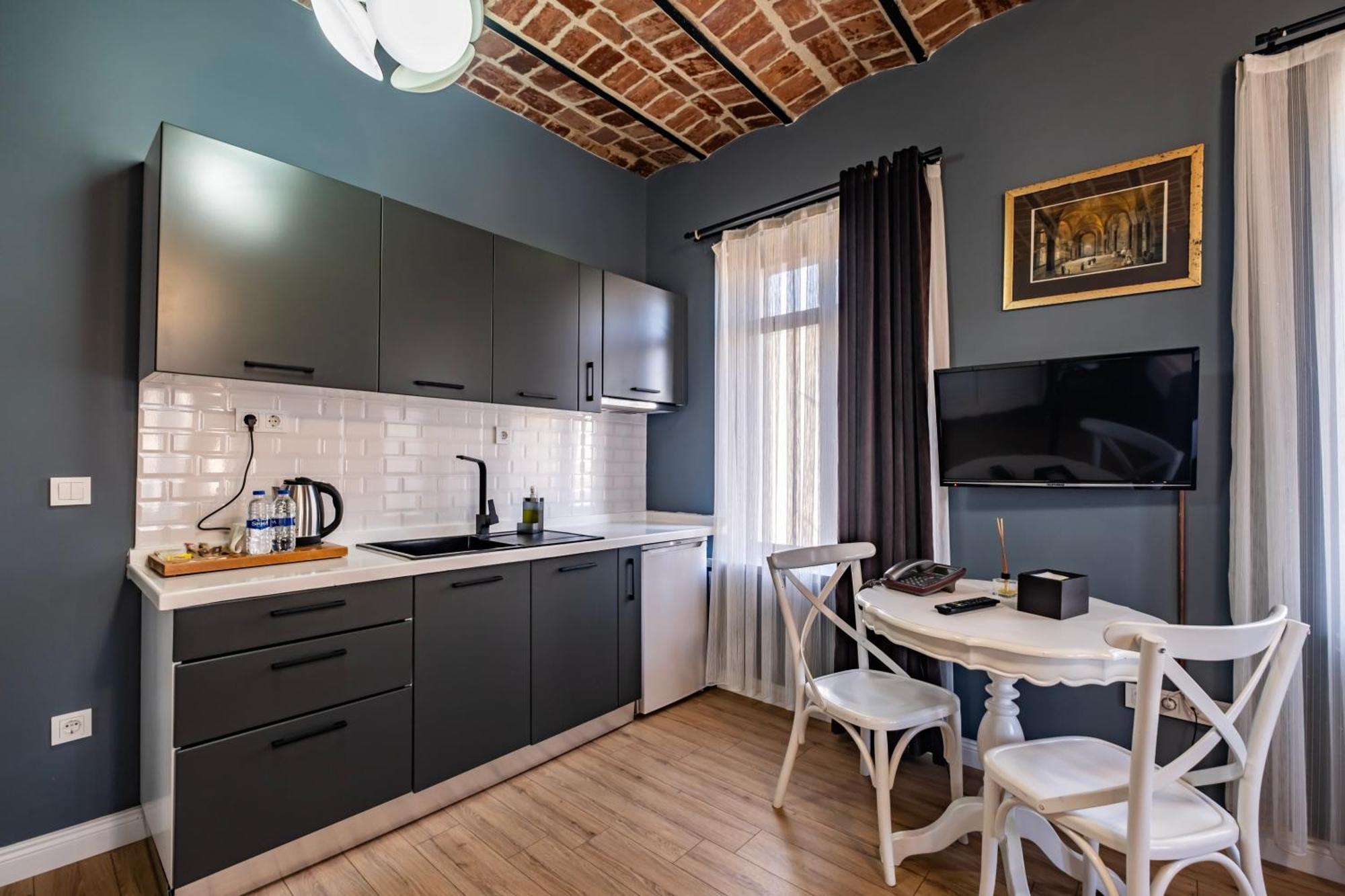 Hotel Selvese Suites, Serviced Living In Galata Istambul